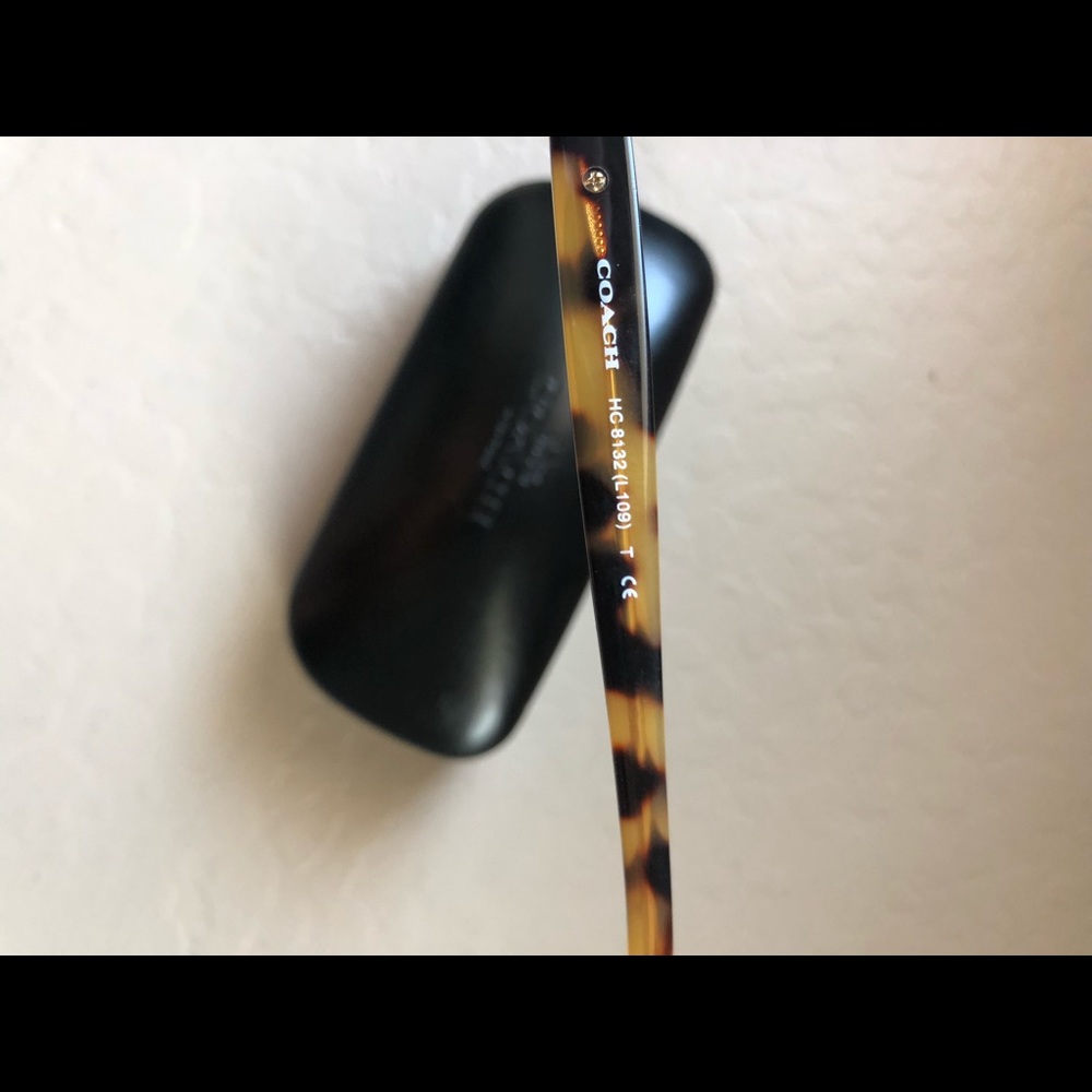 Two tone Coach Sunglasses - Picture 5 of 7